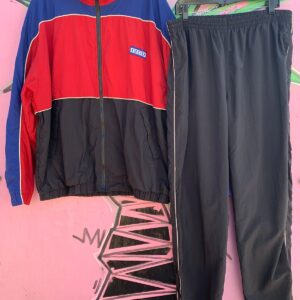 Photo detail:VINTAGE SPORTSWEAR WINDBREAKER AND TRACK PANTS