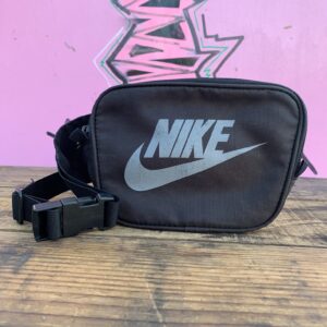 Photo detail:RETRO NIKE FANNY PACK GRAY TAG