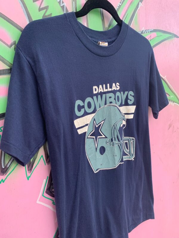 DALLAS COWBOYS FOOTBALL T-SHIRT