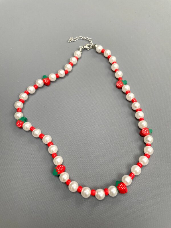 SWEET! PEARL & STRAWBERRY CHOKER STYLE NECKLACE