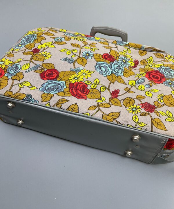 SO CUTE! RETRO 1960S-70S MINI FLORAL PRINT TRAVEL SUITCASE