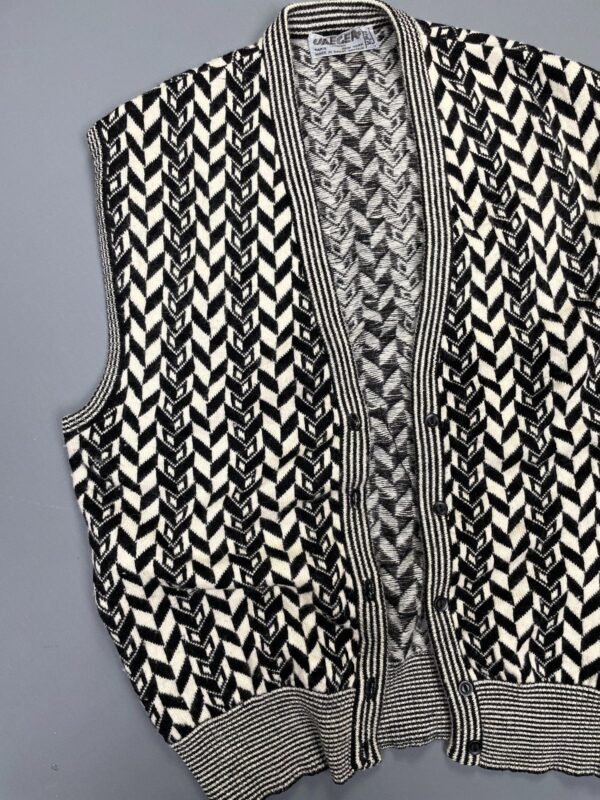 *AS-IS* 1970S WOOL & ANGORA BLEND CHEVRON DESIGN KNIT SWEATER VEST ANGORA BLEND