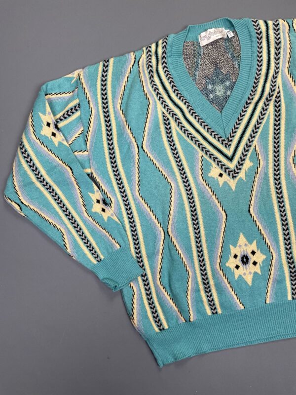 STUNNING! MADE IN ITALY 1990S TRIBAL DESIGN V-NECK SWEATER