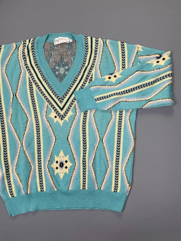 STUNNING! MADE IN ITALY 1990S TRIBAL DESIGN V-NECK SWEATER