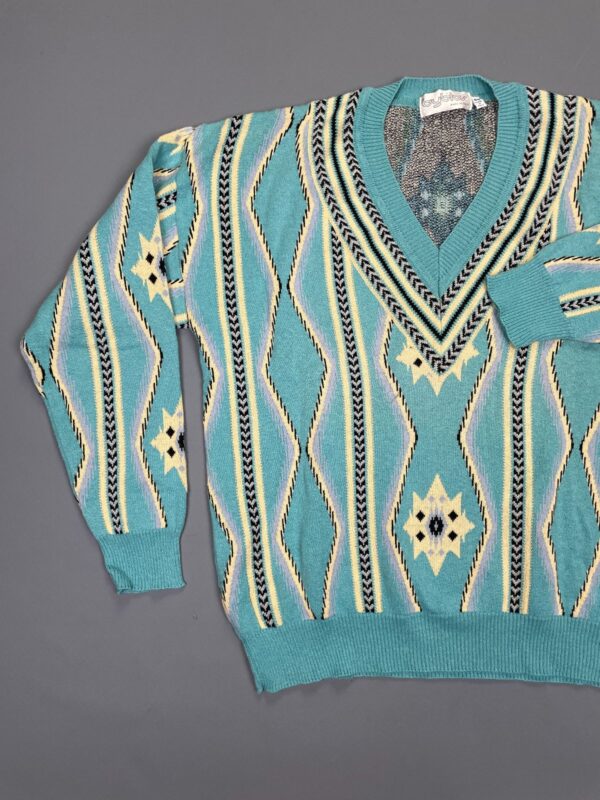 STUNNING! MADE IN ITALY 1990S TRIBAL DESIGN V-NECK SWEATER