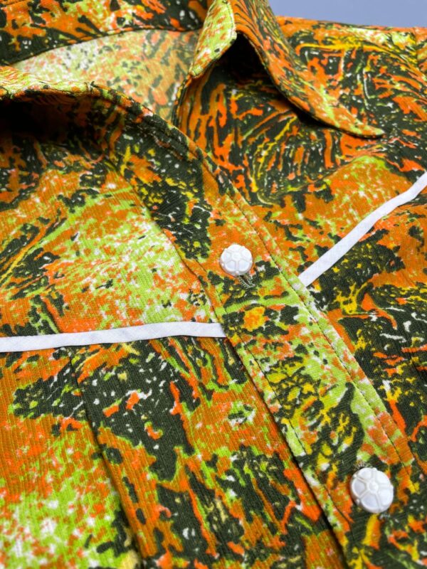 AMAZING! BRIGHT! 1960S-70S PSYCHEDELIC LONG SLEEVE BUTTON DOWN WESTERN BLOUSE FLOWER BUTTONS