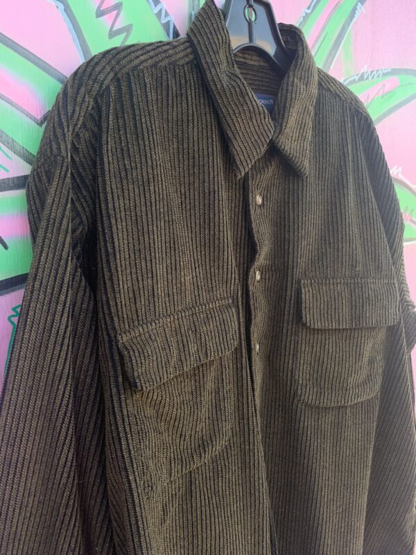 THICK CORDUROY LONG SLEEVE BUTTON UP SHIRT