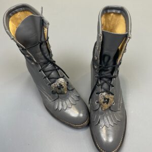 Photo detail:CUTE! LAREDO LEATHER ROPER BOOTS ORNATE HEART CONCHO DETAIL