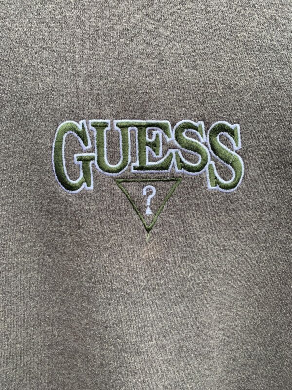 EMBROIDERED GUESS PULLOVER SWEATSHIRT