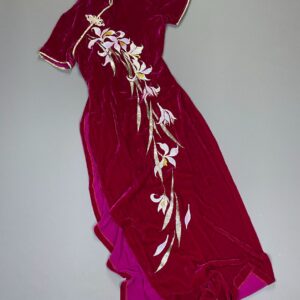 Photo detail:INSANE!!! 1970S PLUSH MAGENTA VELVET CHINOISERIE DRESS GLITTER FLORAL DESIGN & GOLD PIPING