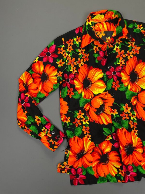 WOW! BRIGHT! 1960S-70S NEON PSYCH FLOWER LONG SLEEVE BUTTON DOWN BARKCLOTH SHIRT