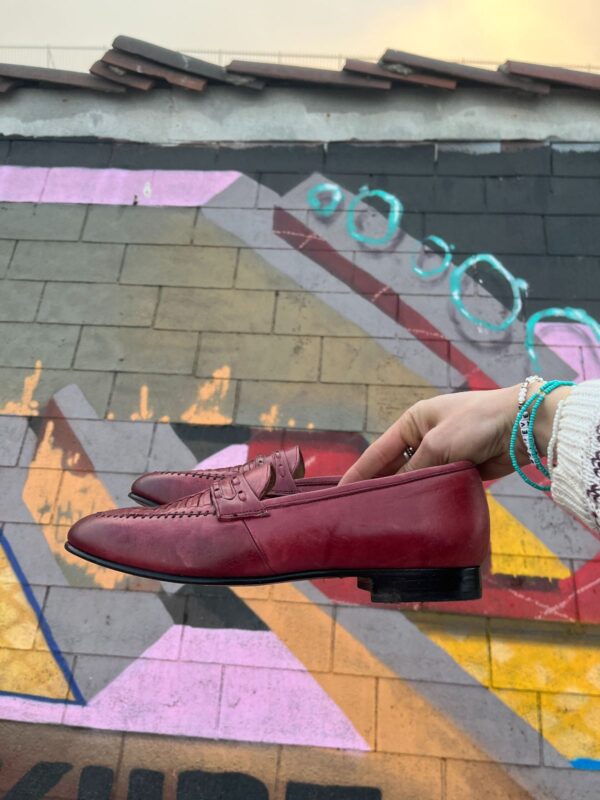 WOVEN STITCH BURGUNDY LEATHER LOAFERS *DEADSTOCK