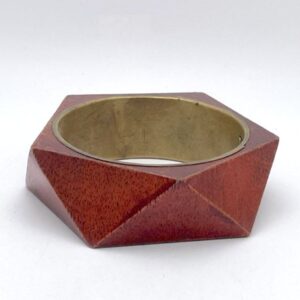 Photo detail:VINTAGE STAINED WOOD & BRASS CARVED GEOMETRIC BANGLE BRACELET