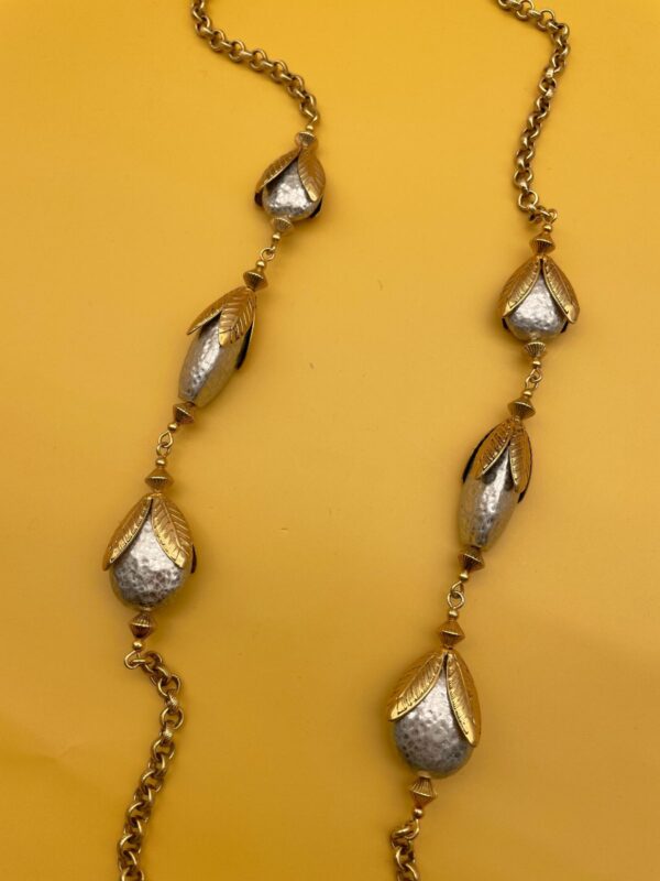 GORGEOUS! HEAVY GOLD & SILVER FOLIAGE BEADED DESIGN CHAIN LINK NECKLACE