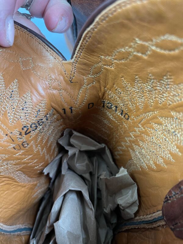 GORGEOUS! LEATHER COWBOY BOOTS COLORFUL YELLOW & GREEN FLAME STYLE STITCHING