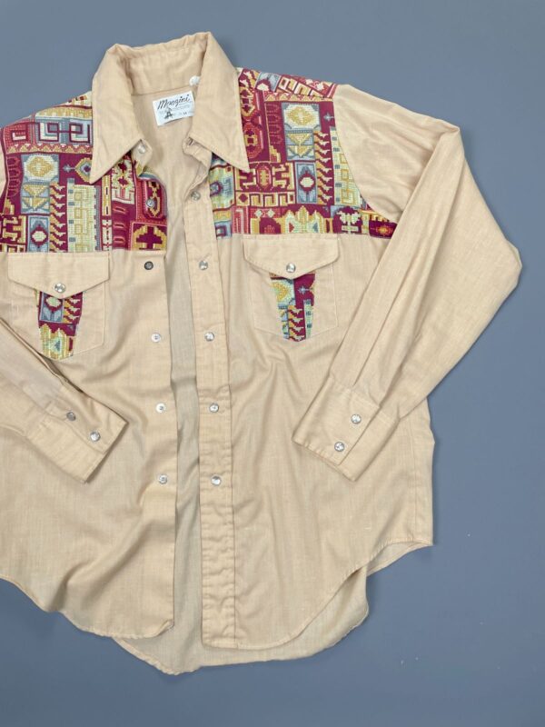 RAD! FUNKY AZTEC PATTERN PEARL SNAP BUTTON DOWN WESTERN SHIRT