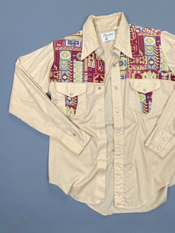 RAD! FUNKY AZTEC PATTERN PEARL SNAP BUTTON DOWN WESTERN SHIRT