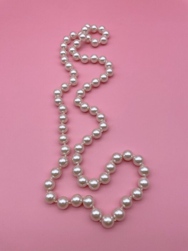 CHUNKY HEAVY LONG STRAND ICY PEARL BAUBLE NECKLACE