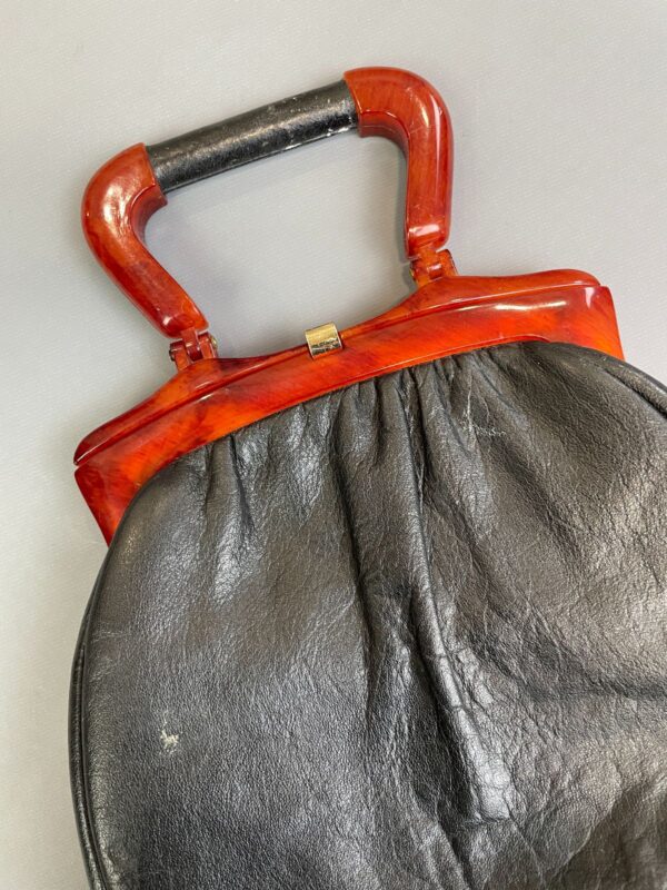 *AS-IS* 1960S MOD LEATHER HANDBAG ACRYLIC TORTOISE HANDLE