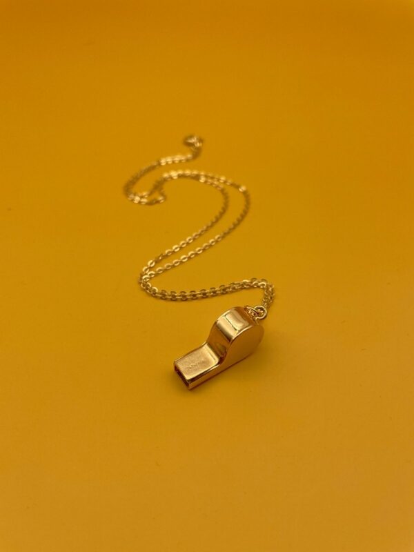 SWEET! FUNCTIONAL MINI WHISTLE PENDANT DAINTY CHAIN NECKLACE 1980S DEADSTOCK