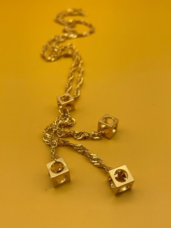 TWISTED GOLD CHAIN FUNKY CUBE PENDANTS 1980S DEADSTOCK