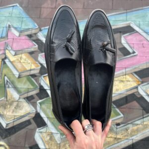 Photo detail:LEATHER SNAKESKIN PANEL TASSEL LOAFER