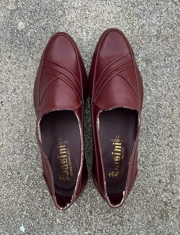 *AS IS* FOLDED TIP BROWN LEATHER LOAFER