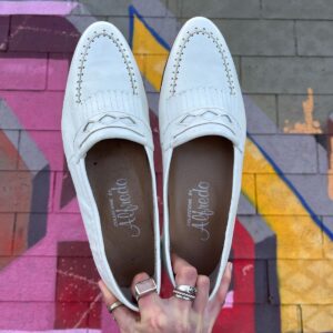 Photo detail:*AS IS* DIAMOND CUT STITCH TOE LOAFER SHOES