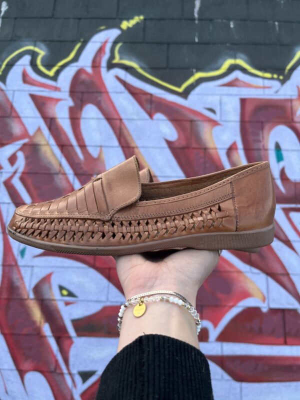 LEATHER WEAVE STITCH HUARACHES SLIP ON SHOES *DEADSTOCK