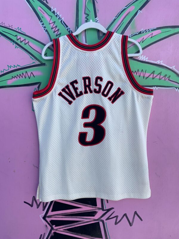 76ERS ALLEN IVERSON 3 BASKETBALL HERITAGE JERSEY