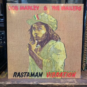 Photo detail:BW VINYL BOB MARLEY AND THE WAILERS - RASTAMAN VIBRATION