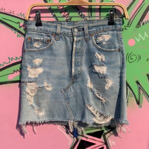 Photo detail:CUTE! SUPER LIGHT WASH DISTRESSED REWORKED DENIM MINI SKIRT