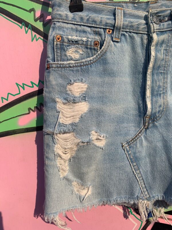 CUTE! SUPER LIGHT WASH DISTRESSED REWORKED DENIM MINI SKIRT