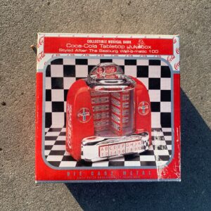 Photo detail:COCA-COLA TABLETOP JUKEBOX