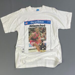 Photo detail:*AS-IS* 1995 MICHAEL JORDAN FRONT PAGE CHICAGO TRIBUNE RELAUNCHED GRAPHIC T-SHIRT