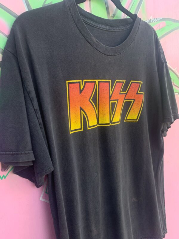 FADED 2006 KISS LOGO BAND T-SHIRT