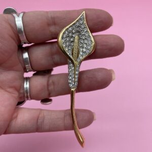 Photo detail:1980S OVERSIZED PAVE RHINESTONE CALLA LILY GOLD PLATED FLOWER BROOCH PIN