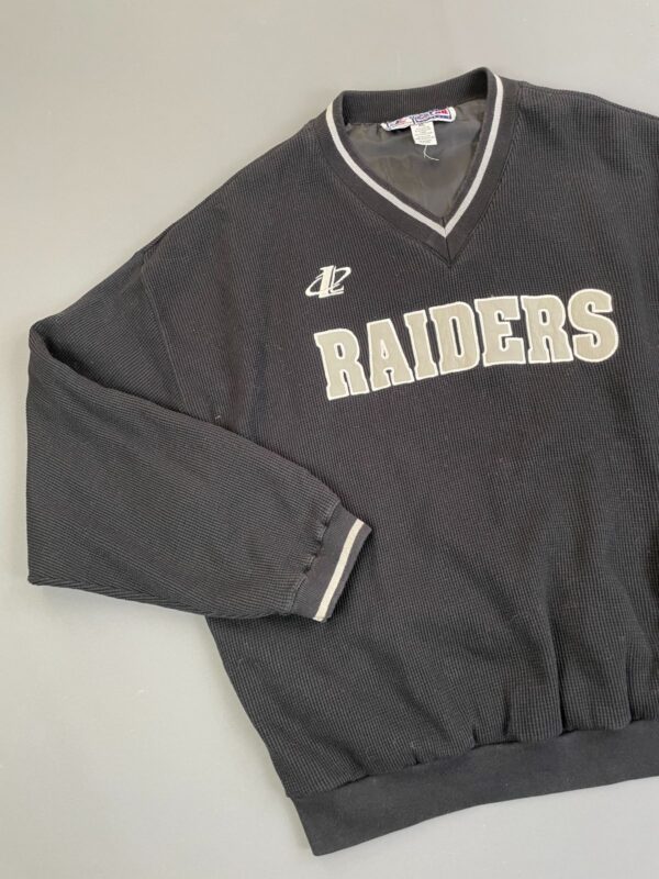 RAD! 1990S WAFFLE KNIT EMBROIDERED RAIDERS V-NECK PULLOVER THERMAL SWEATSHIRT