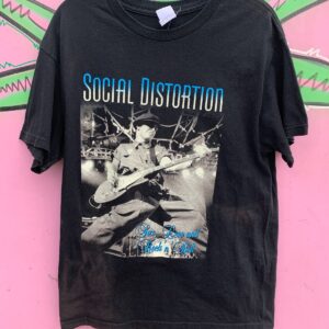 Photo detail:*AS-IS* SUN FADED SOCIAL DISTORTION 2004 SEX LOVE AND ROCK N ROLL TOUR T-SHIRT