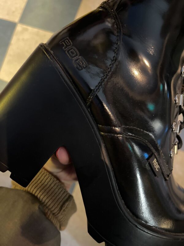 SHINY SUPER CHUNKY PLATFORM COMBAT BOOTS