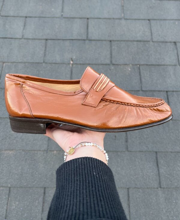 PINCH STITCH TWO TONE LEATHER BAND LOAFERS