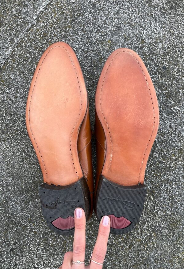 PINCH STITCH TWO TONE LEATHER BAND LOAFERS