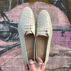 Photo detail:LEATHER WEAVE DIAMOND CUT PERFORATED LACE UP OXFORD SHOES