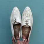 POINTED TOE PERFORATED LEATHER WEAVE LACE UP OXFORD SHOES WHITE LACES