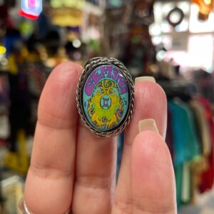 Photo detail:GEMINI ZODIAC PSYCHEDELIC GRAPHIC OVAL PERUVIAN RING