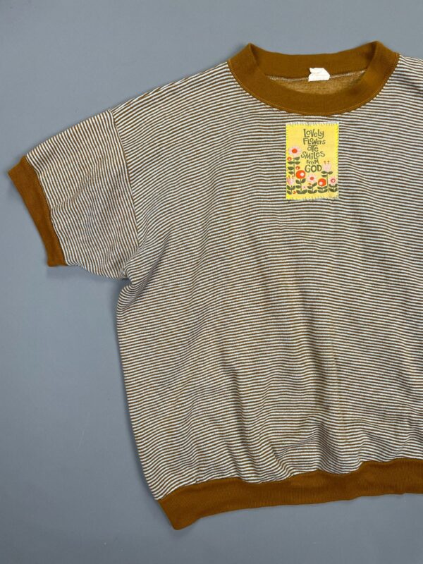 MENS 1960S BOXY SHORT SLEEVE STRIPED RINGER SWEATSHIRT WITH SEWN FRONT PATCH