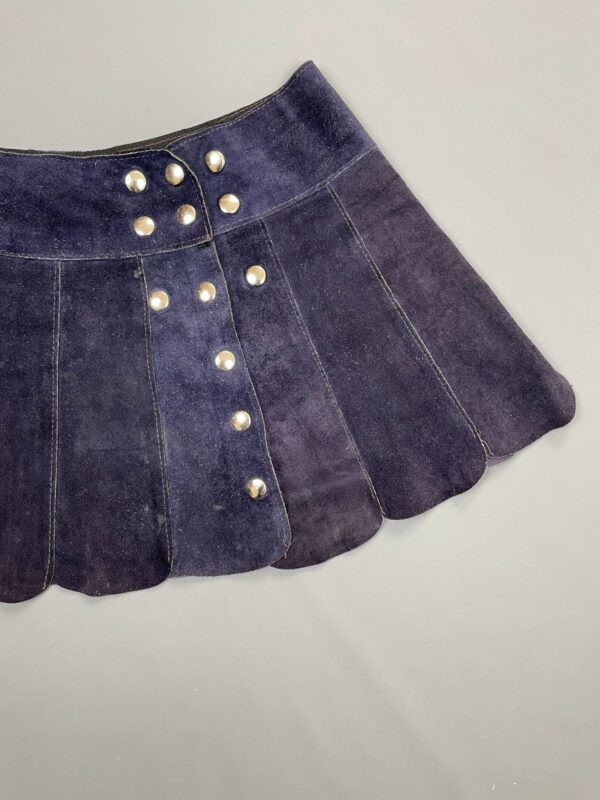 AMAZING!!!! 1960S BLUE SUEDE TULIP HEM MINI SKIRT FULL BUTTON SNAP BUTTON FRONT