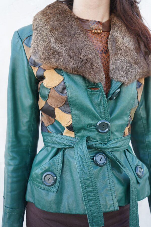 UNREAL! 1960S-70S GREEN LEATHER FISH SCALE JACKET FUR COLLAR