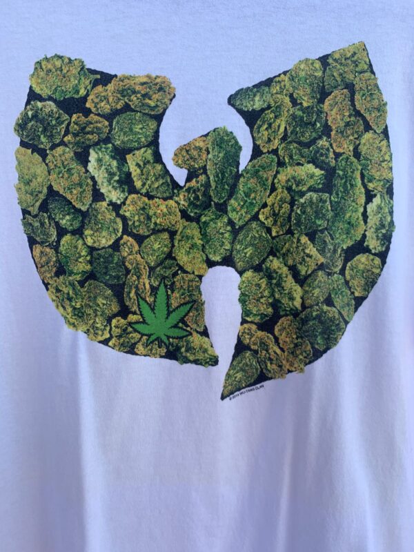 WU-TANG LOGO TSHIRT WEED BUD GRAPHIC