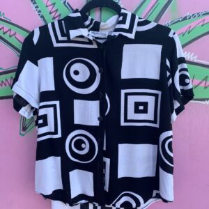 Photo detail:CUTE! 1990S BLACK & WHITE GEOMETRIC PRINT RAYON BUTTON UP SHIRT